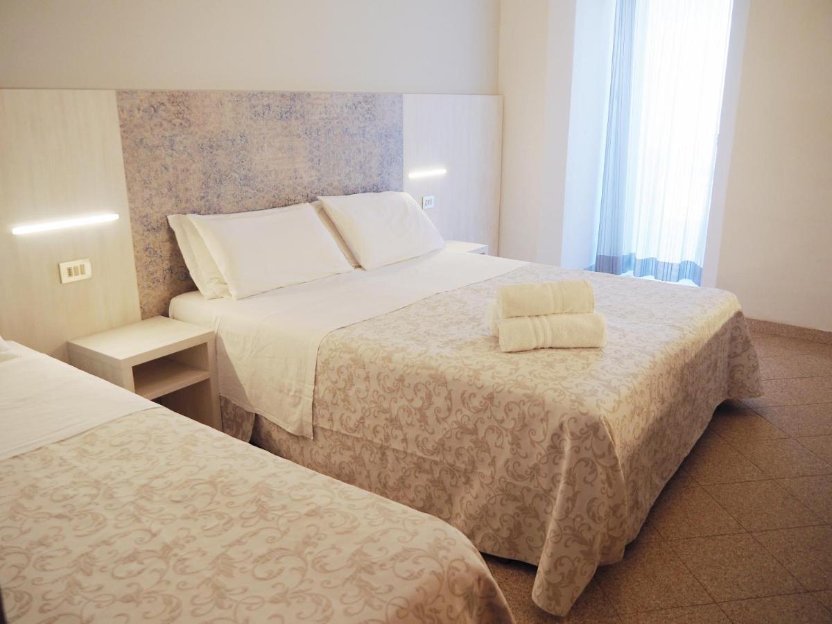 Hotel Olympia กาบิชเชมาเร ภายนอก รูปภาพ