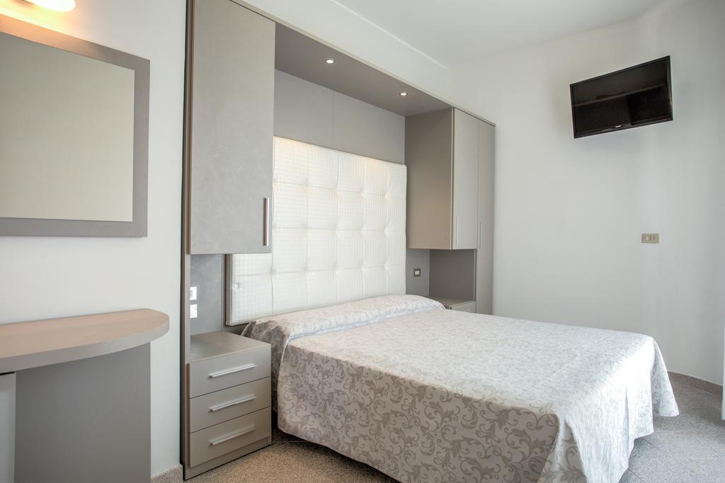 Hotel Olympia กาบิชเชมาเร ภายนอก รูปภาพ